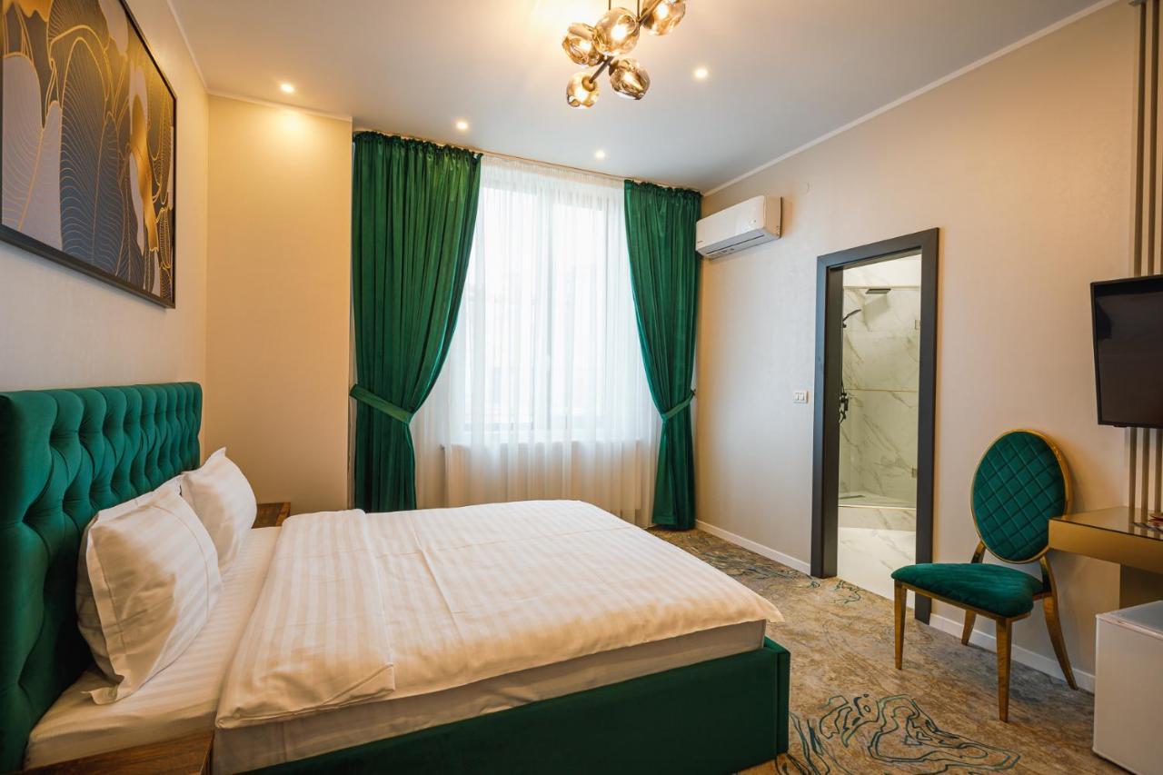 Motel Andra Tecuci Eksteriør bilde